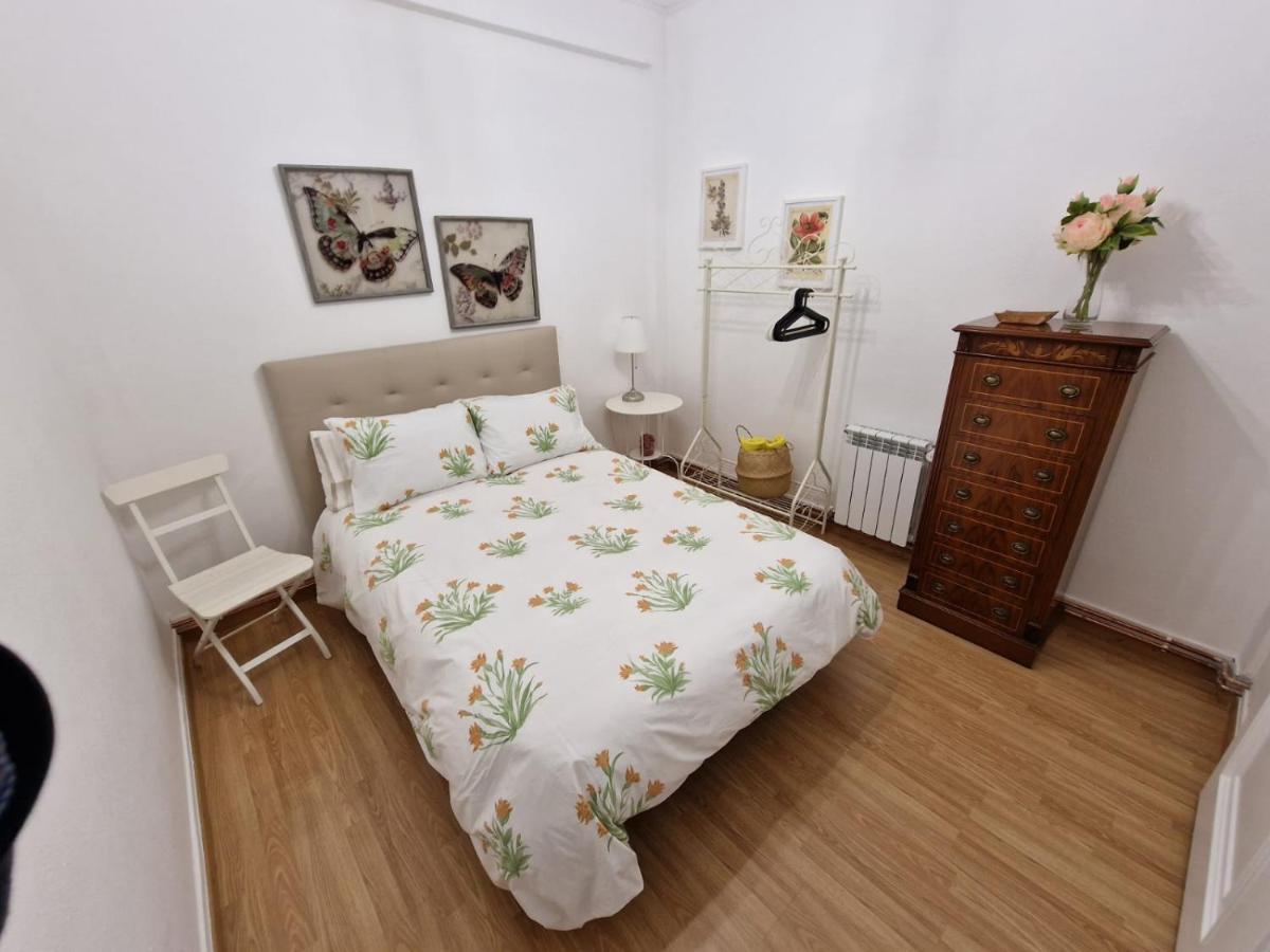 Amplio Y Centrico Piso Con Patio. Apartment Ла Коруня Екстериор снимка