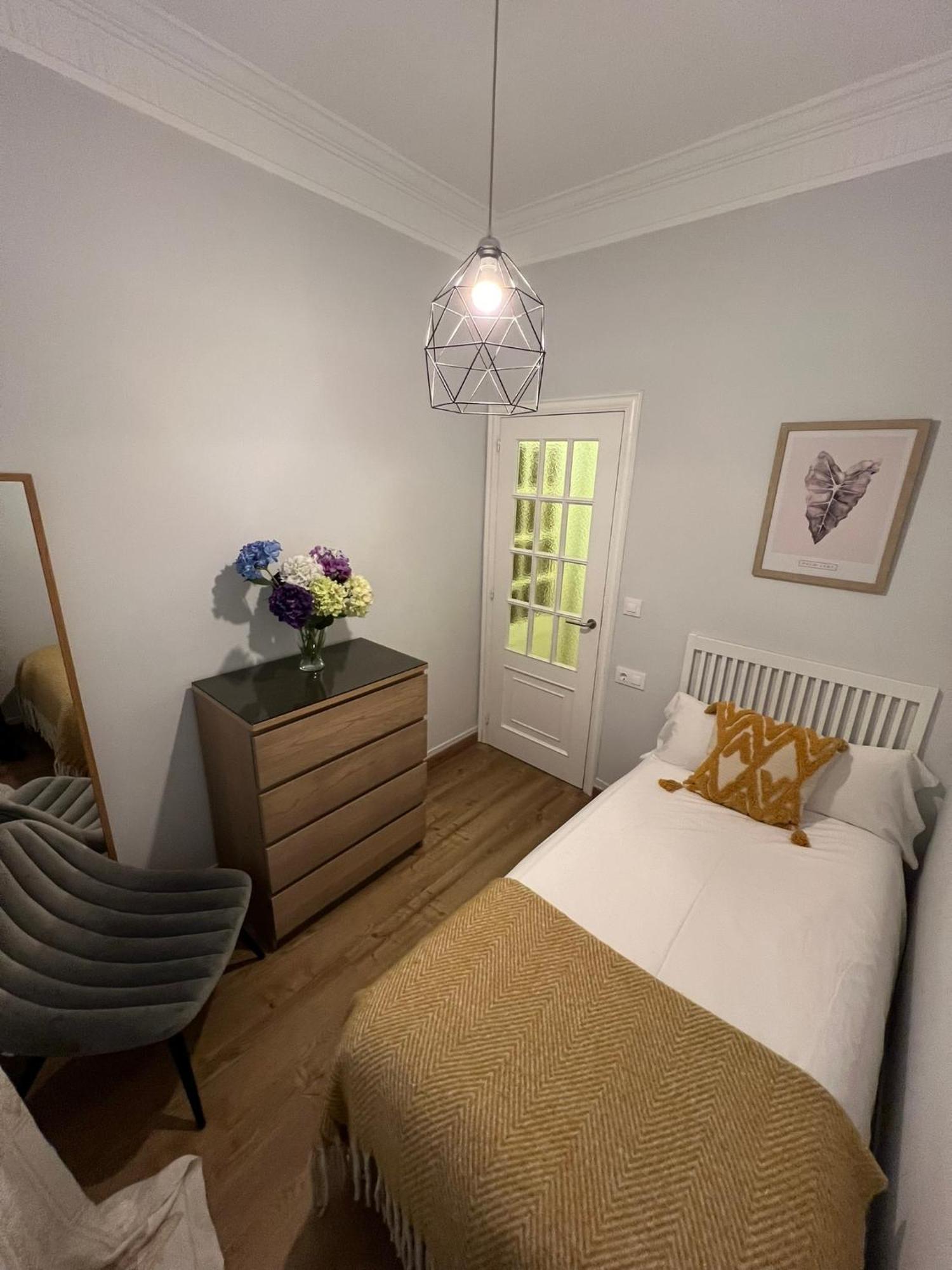 Amplio Y Centrico Piso Con Patio. Apartment Ла Коруня Екстериор снимка
